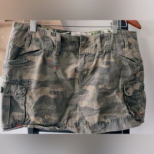 Old Navy Green Cargo Camouflage Mini Skirt